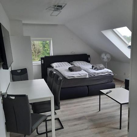 Ferienwohnung Apartment - Free Parking - Wifi - Kitchen Essen Exterior photo