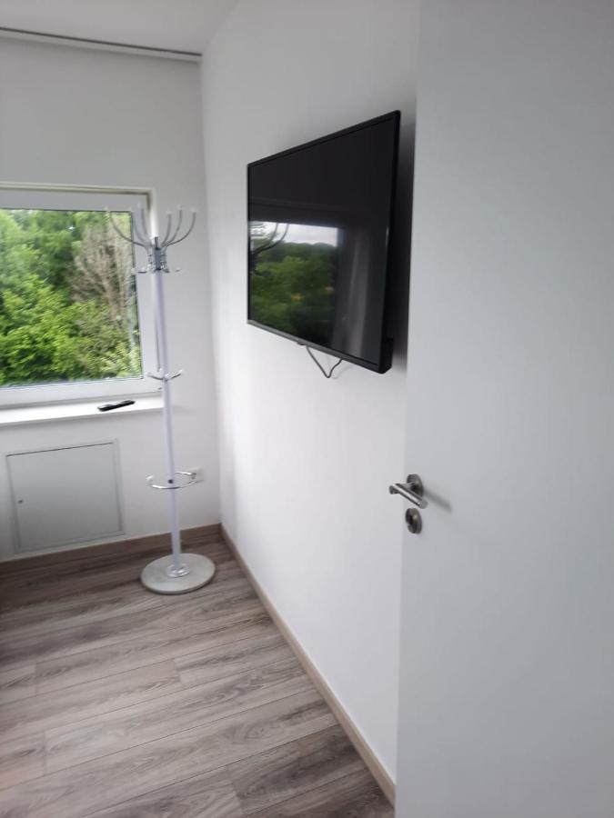 Ferienwohnung Apartment - Free Parking - Wifi - Kitchen Essen Exterior photo