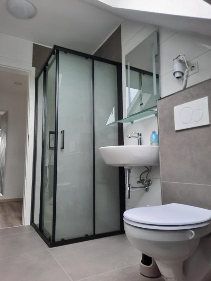 Ferienwohnung Apartment - Free Parking - Wifi - Kitchen Essen Exterior photo
